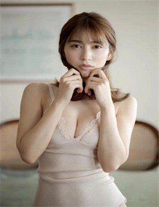 宝贝睁眼看看镜子里的你多美